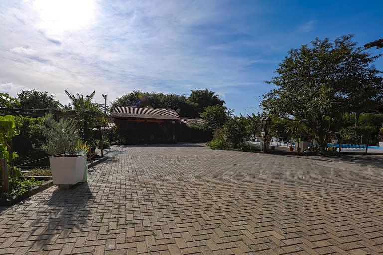 Casa com piscina em Floripa - 15 min Jurerê