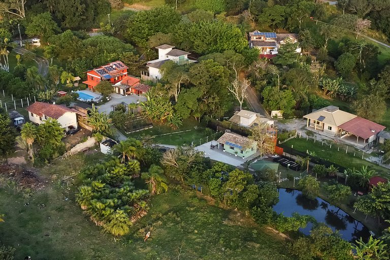Casa com piscina em Floripa - 15 min Jurerê