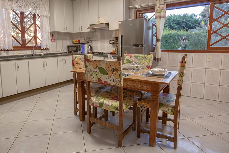 SITIO COM PISCINA EM FLORIPA NORTE DA ILHA 15min Jurerê