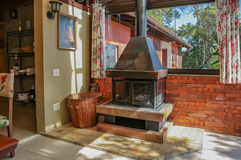 House with Pool in Floripa – 15 min from Jurerê