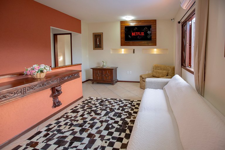 House with Pool in Floripa – 15 min from Jurerê