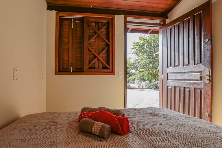 House with Pool in Floripa – 15 min from Jurerê