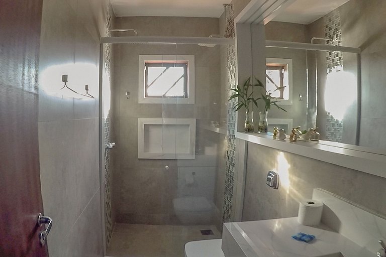 Casa com piscina em Floripa - 15 min Jurerê