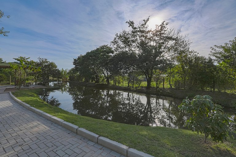 Casa com piscina em Floripa - 15 min Jurerê