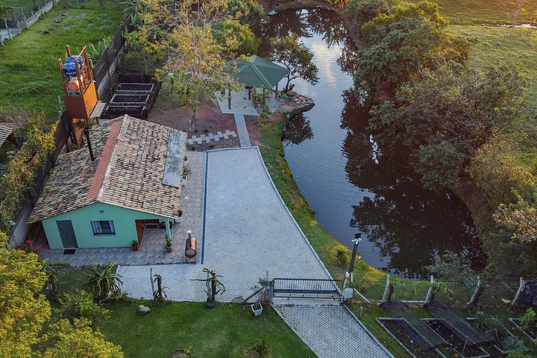 House with Pool in Floripa – 15 min from Jurerê