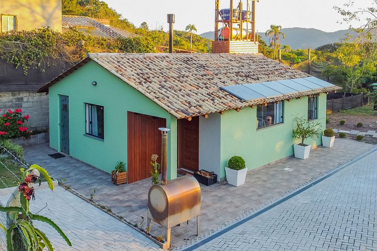 House with Pool in Floripa – 15 min from Jurerê