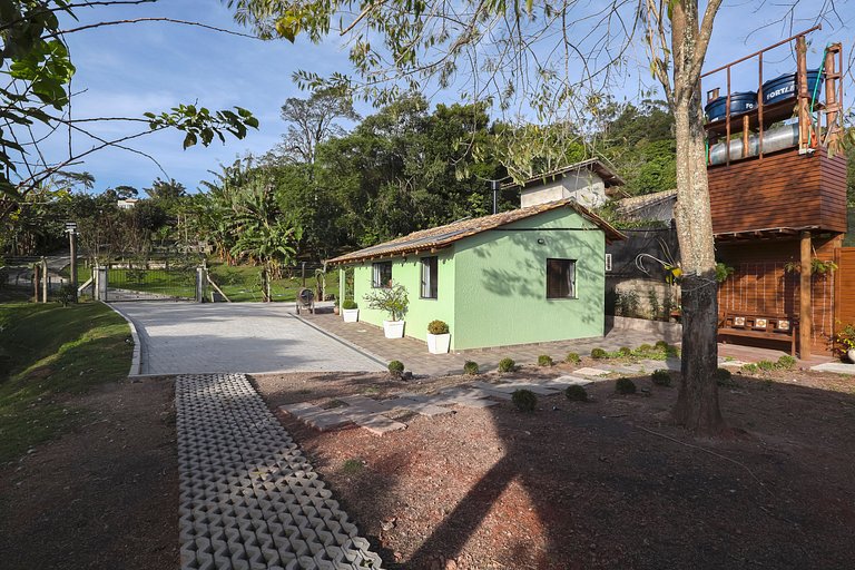 SITIO COM PISCINA EM FLORIPA NORTE DA ILHA 15min Jurerê