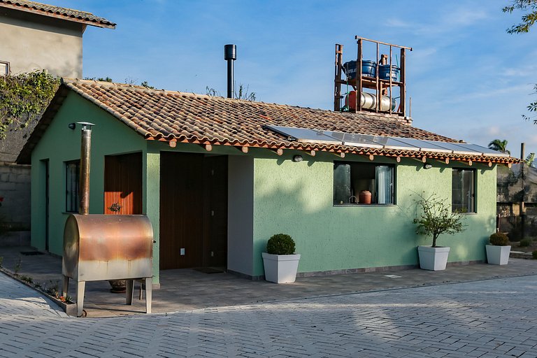 Casa com piscina em Floripa - 15 min Jurerê