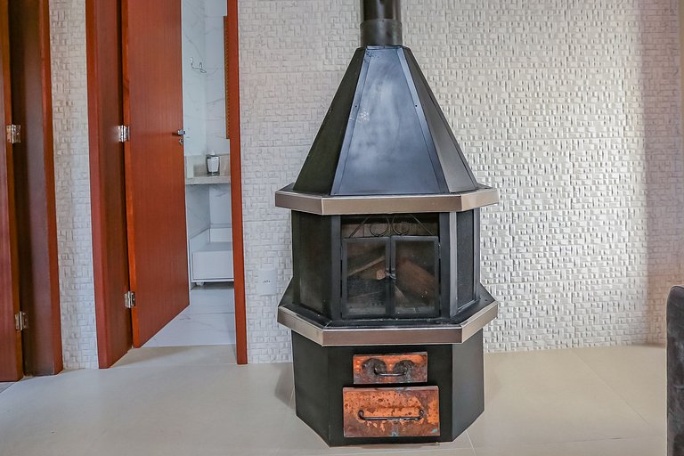 House with Pool in Floripa – 15 min from Jurerê