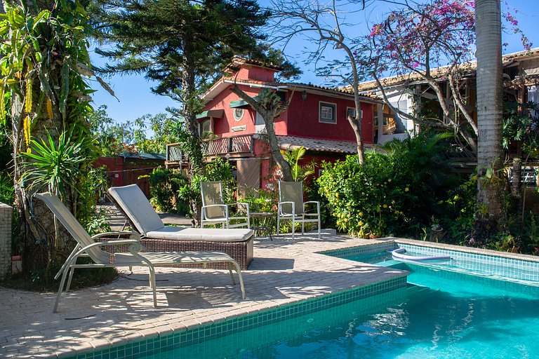 Casa ampla: 450 metros da praia de Geribá com piscina