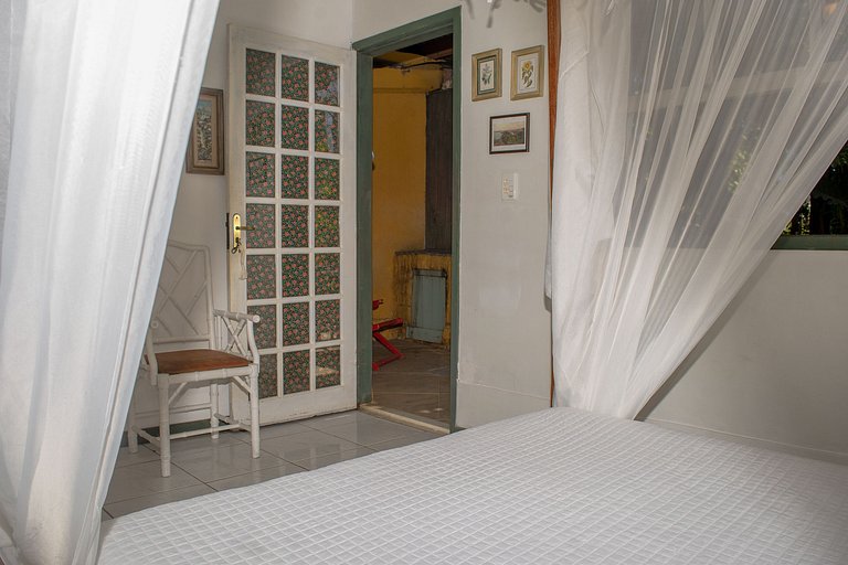 Casa ampla: 450 metros da praia de Geribá com piscina