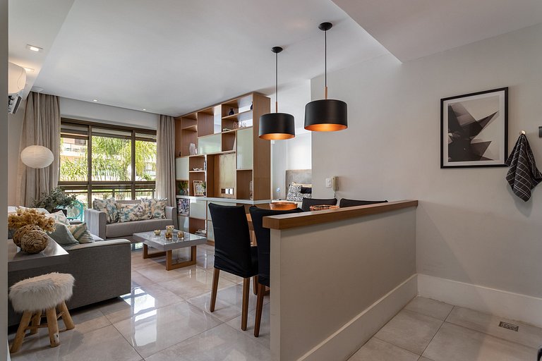 Apt com ar condicionado no Centro de Itaipava