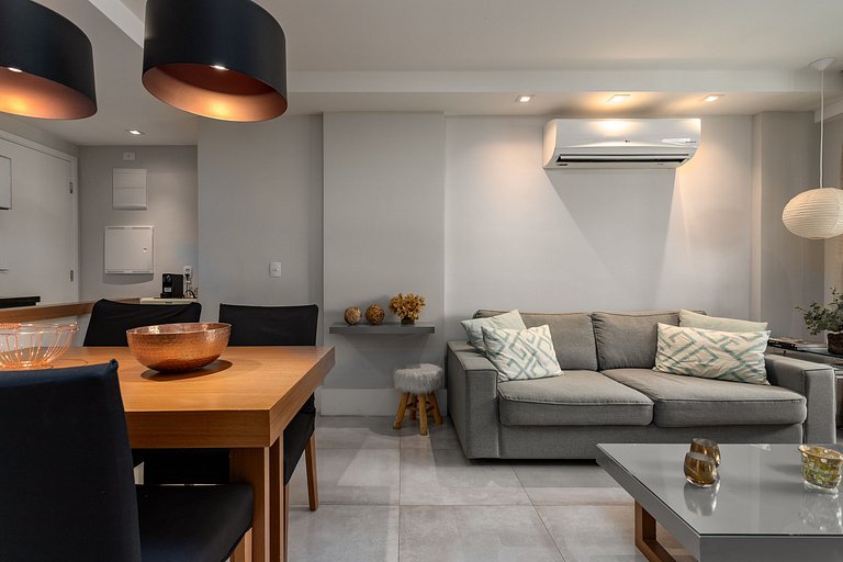 Lindo quarto e sala no coração de Itaipava