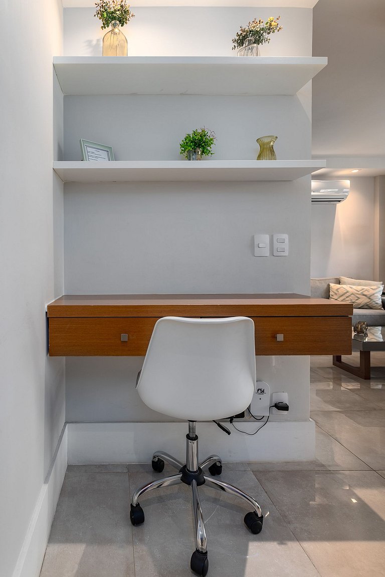 Lindo quarto e sala no coração de Itaipava