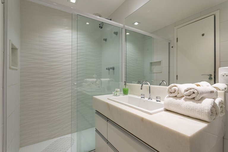 Lindo quarto e sala no coração de Itaipava