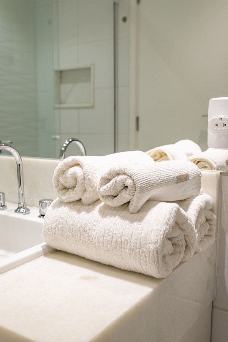 Lindo quarto e sala no coração de Itaipava