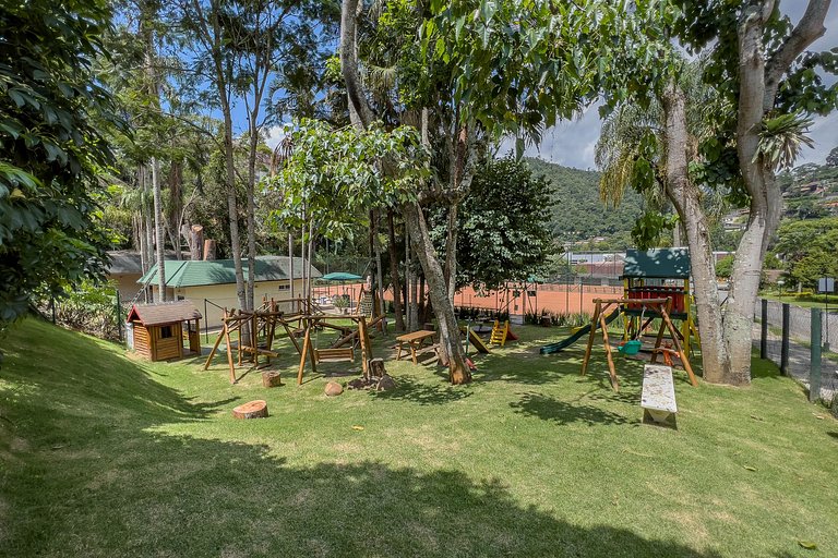 Granja Brasil Itaipava com ar condicionado e smartv 55poleg