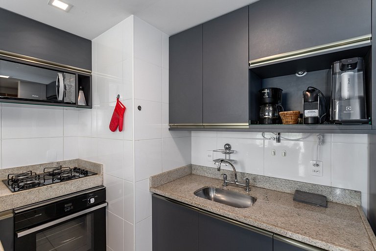 Private Jacuzzi Penthouse in the Heart of Itaipava
