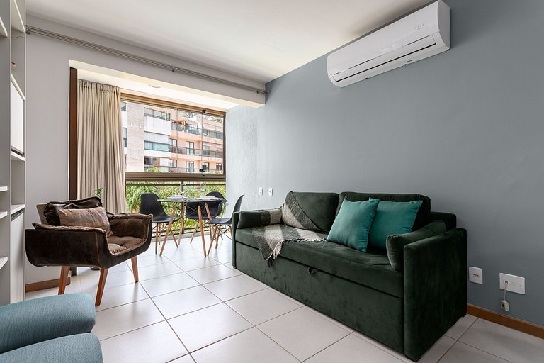 Private Jacuzzi Penthouse in the Heart of Itaipava