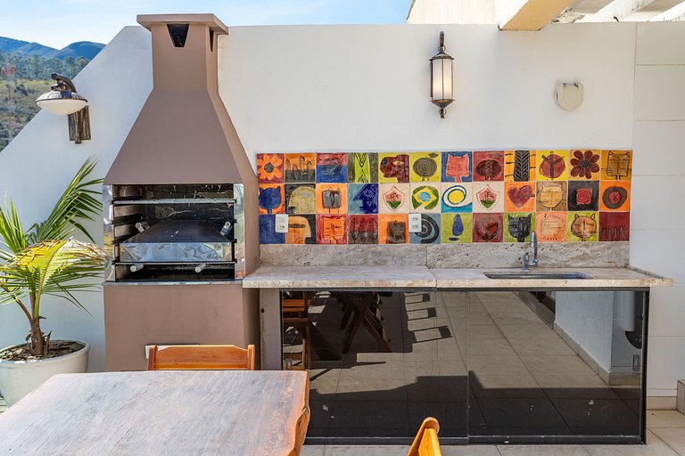 Exclusive Penthouse with Private Jacuzzi in the Heart of Ita