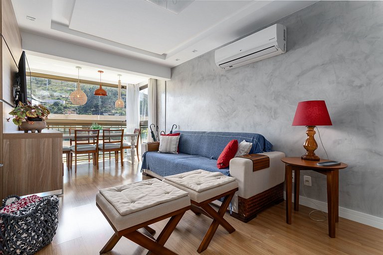 Exclusive Penthouse with Private Jacuzzi in the Heart of Ita