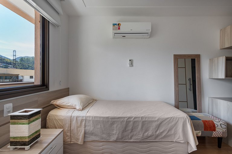 Exclusive Penthouse with Private Jacuzzi in the Heart of Ita