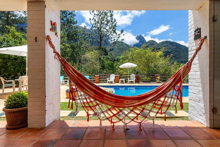 House in Araras: Pool, Sauna, and Included Services!