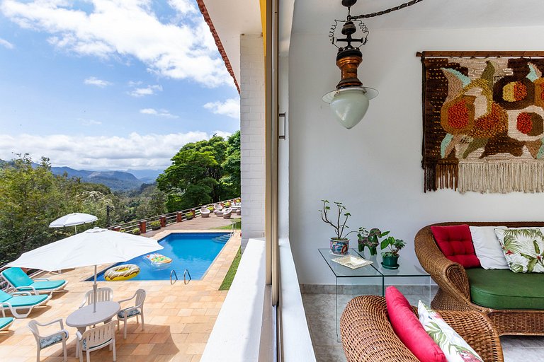 House in Araras: Pool, Sauna, and Included Services!