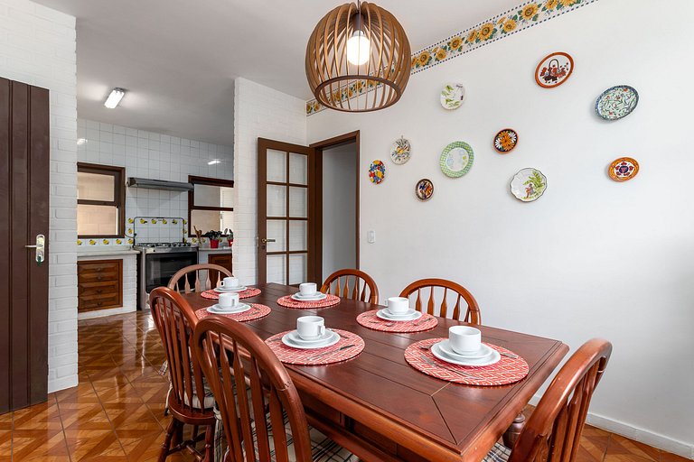 House in Araras: Pool, Sauna, and Included Services!