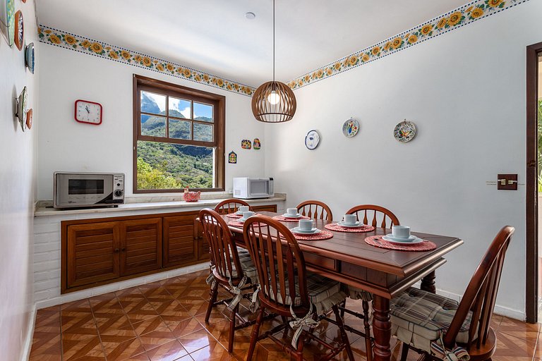 House in Araras: Pool, Sauna, and Included Services!