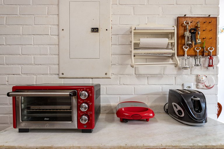 House in Araras: Pool, Sauna, and Included Services!