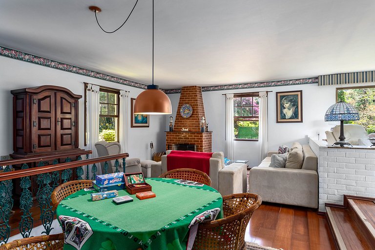 House in Araras: Pool, Sauna, and Included Services!