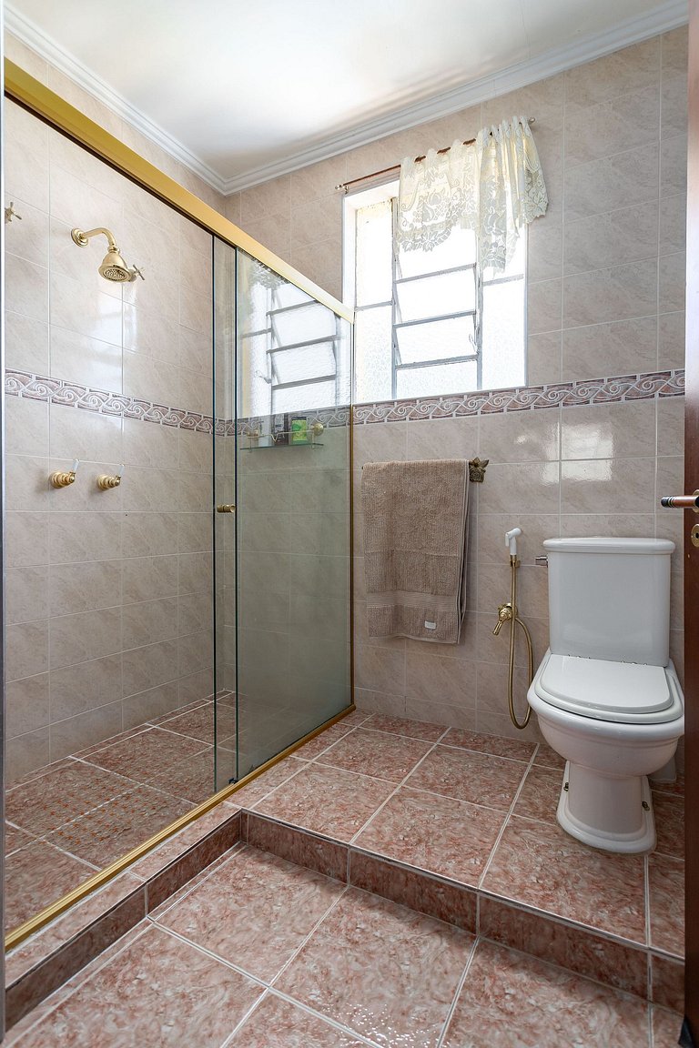 House in Araras: Pool, Sauna, and Included Services!