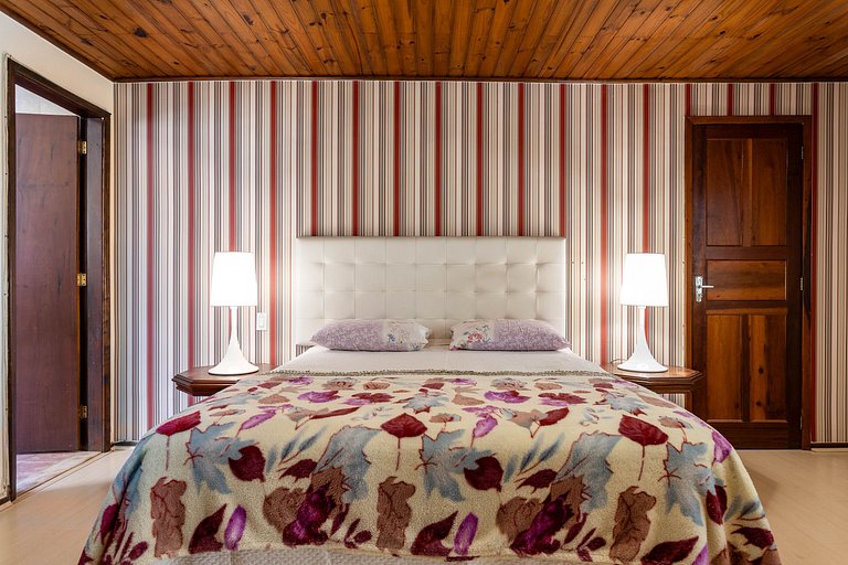 House in Araras: Pool, Sauna, and Included Services!