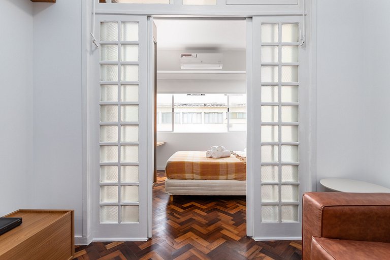 Flat beira-mar em Copacabana com ar condicionado