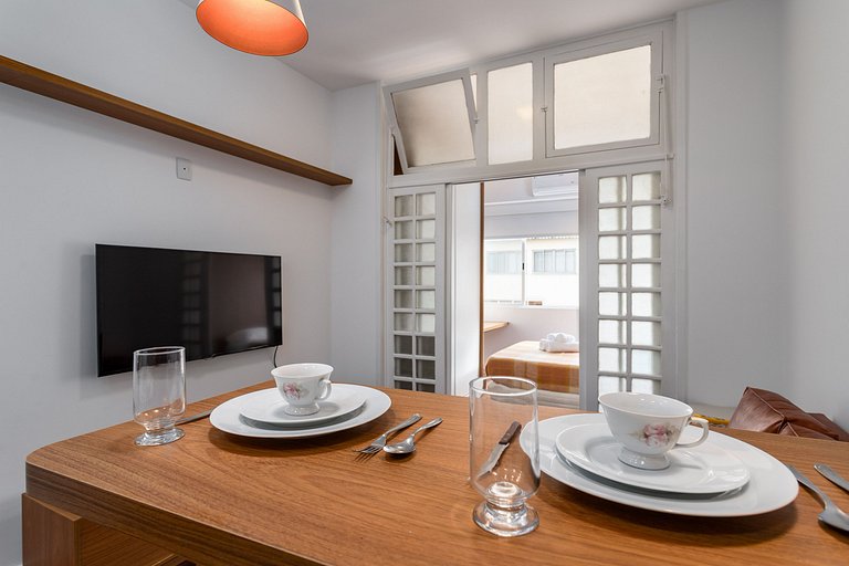 Flat beira-mar em Copacabana com ar condicionado