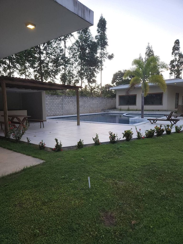 Casa com 4 suítes e piscina privativa em Milagres