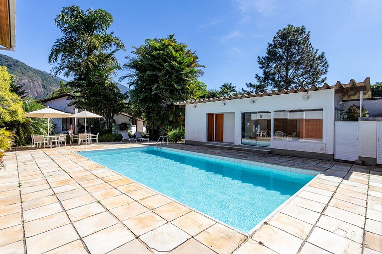 Granja Comary House with private pool and jacuzzi