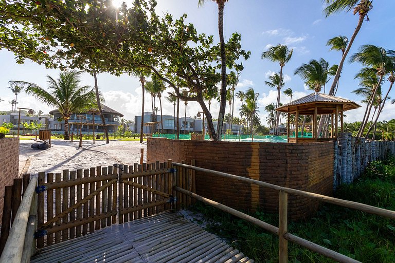 House with pool and barbecue in Milagres