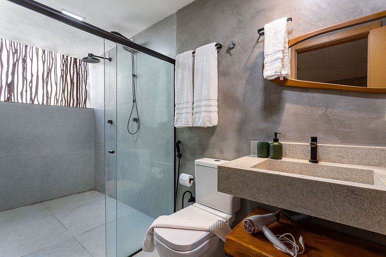 Paraíso perto do mar na Praia do Patacho com 4 suítes