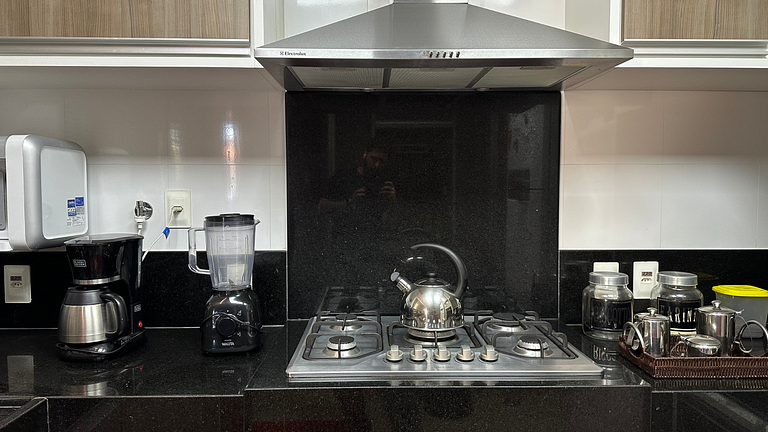 Spacious house for up to 19 people, 5 minutes from the beach