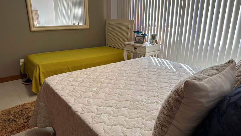 Spacious house for up to 19 people, 5 minutes from the beach