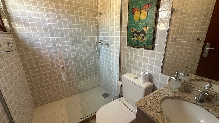 Spacious house for up to 19 people, 5 minutes from the beach