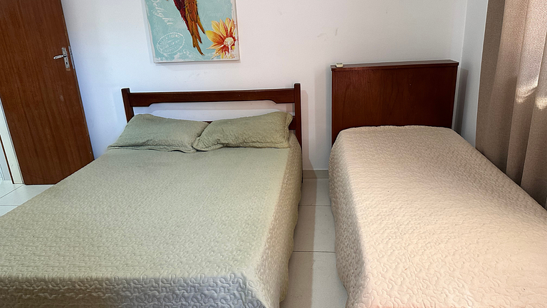 Spacious house for up to 19 people, 5 minutes from the beach