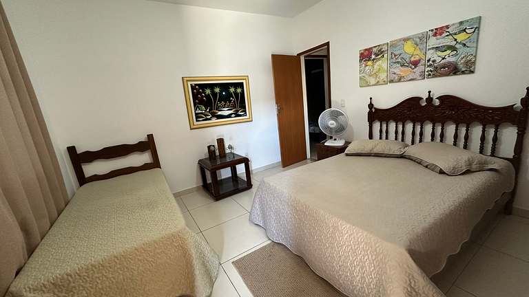 Spacious house for up to 19 people, 5 minutes from the beach