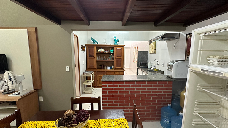 Spacious house for up to 19 people, 5 minutes from the beach