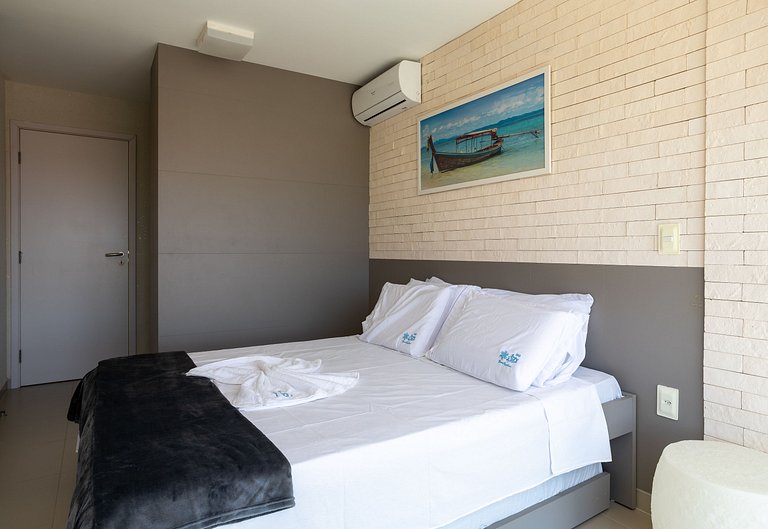 Luxury and comfort right on the beach in Barra de São Miguel