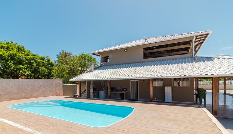 House with Pool and Barbecue at Praia Seca