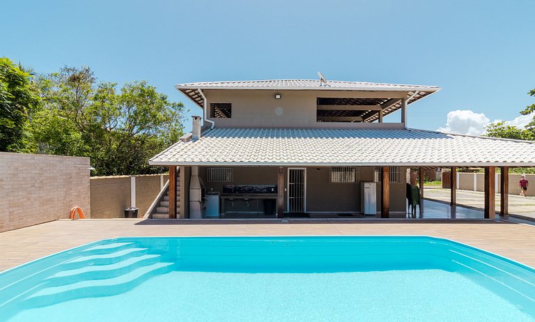 House with Pool and Barbecue at Praia Seca