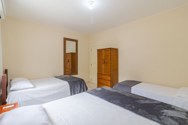 House with Pool and Barbecue at Praia Seca